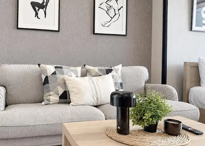 Contemporary Stylish 1br - Ultra Fast Wifi - Silom *