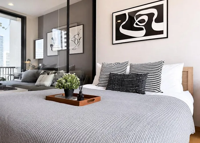 Contemporary Stylish 1br - Ultra Fast Wifi - Silom 公寓