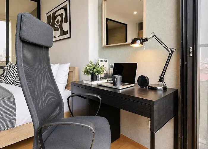 Contemporary Stylish 1br - Ultra Fast Wifi - Silom *