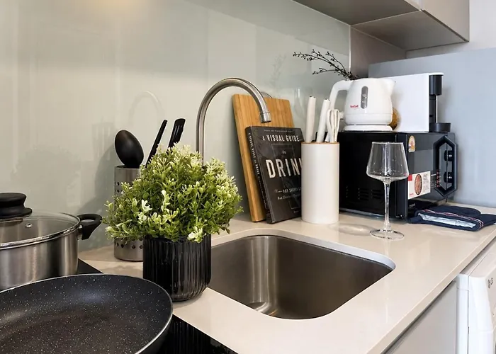 Contemporary Stylish 1br - Ultra Fast Wifi - Silom