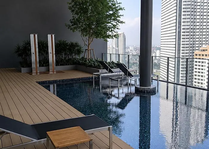 Contemporary Stylish 1br - Ultra Fast Wifi - Silom 公寓 *